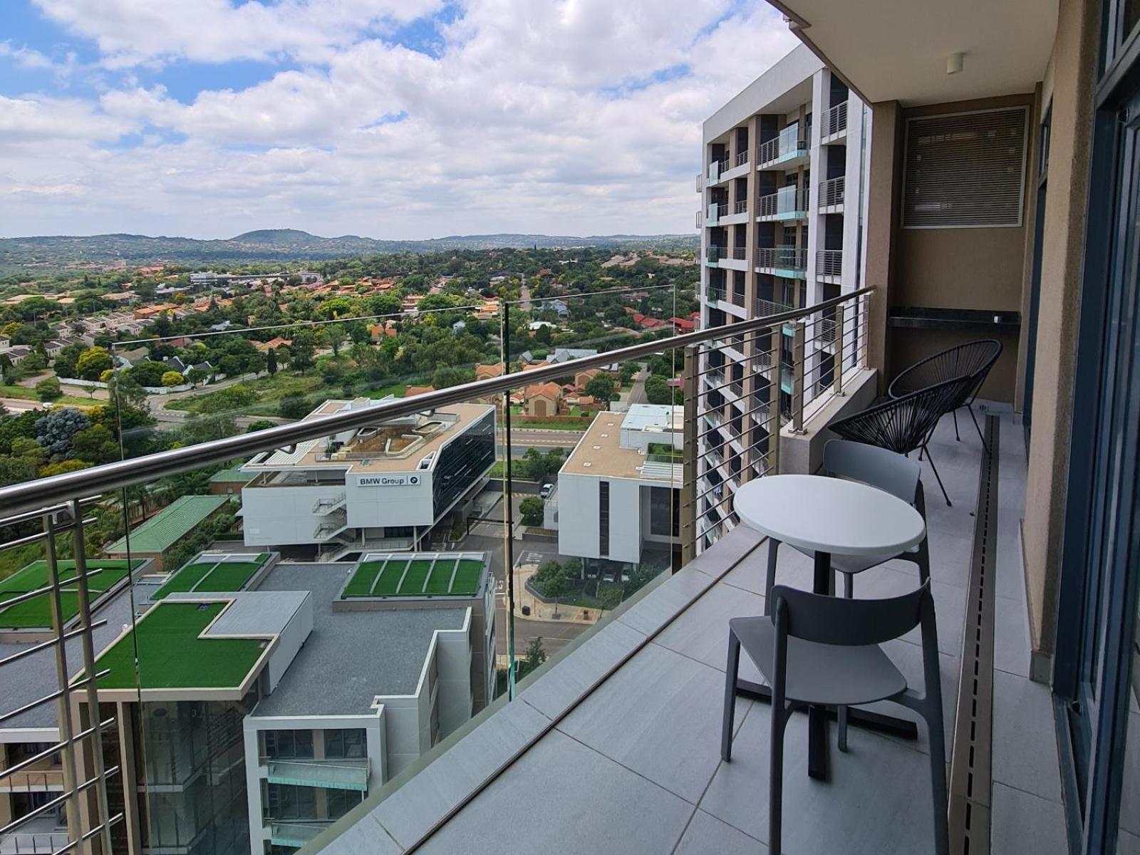 Menlyn Maine Luxury Rentals Pretoria-Noord Exterior foto